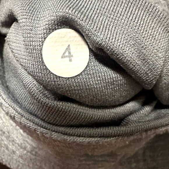 Lululemon Wunder‎ Under Low Rise Crop Leggings Women's 4 Grey Activewear Yoga - Picture 3 of 5